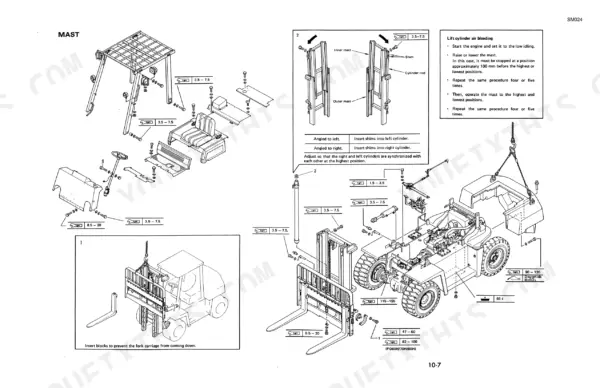 Komatsu FG50-5 to FD80H-5 mast assembly, lift cylinder air bleeding procedure, and torque specifications diagram.